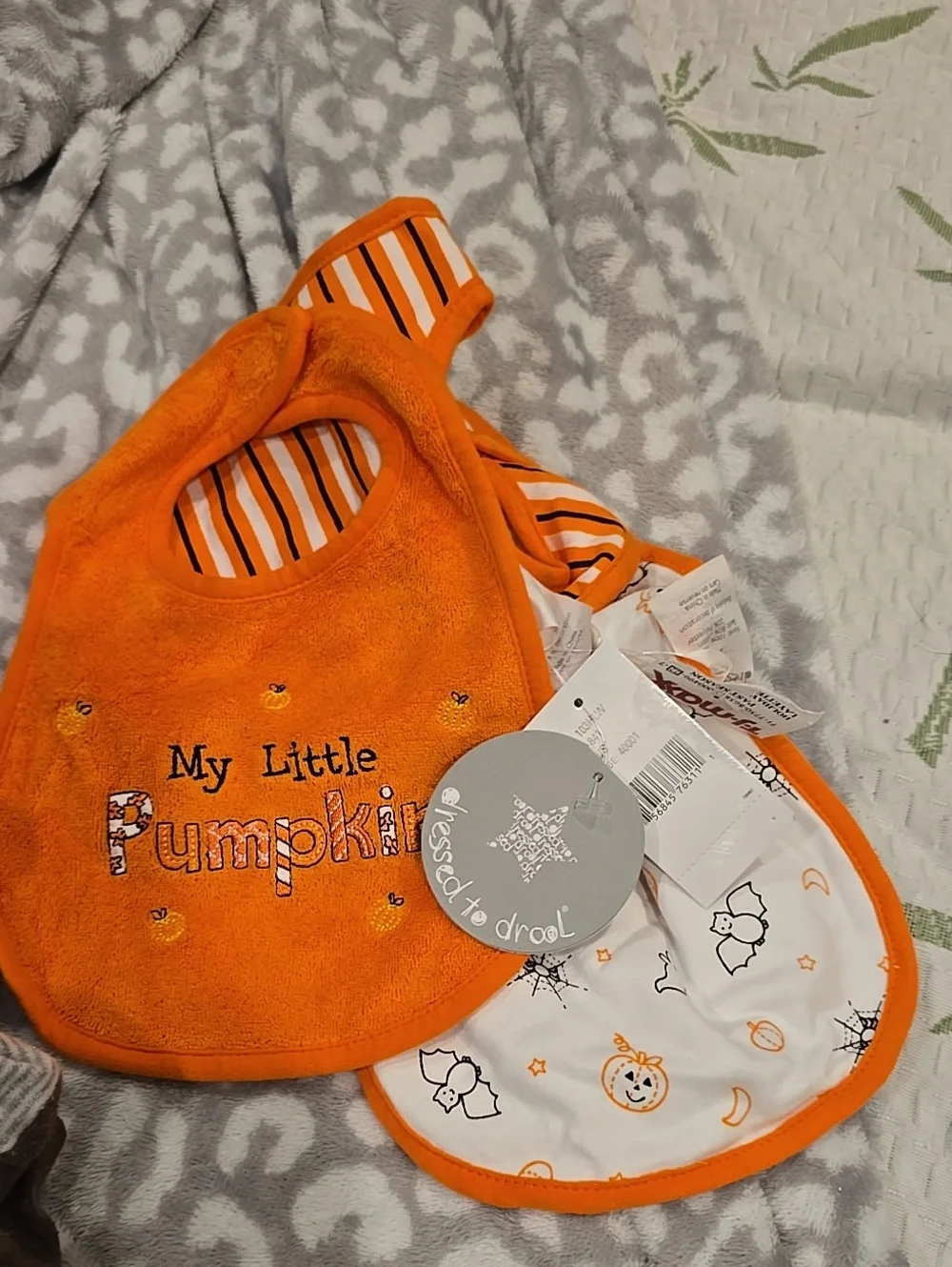 ❤️10/$40 My Little Pumpkin Orange Baby Bib Set